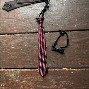 Elegant Burgundy Polka Dot Tie Set